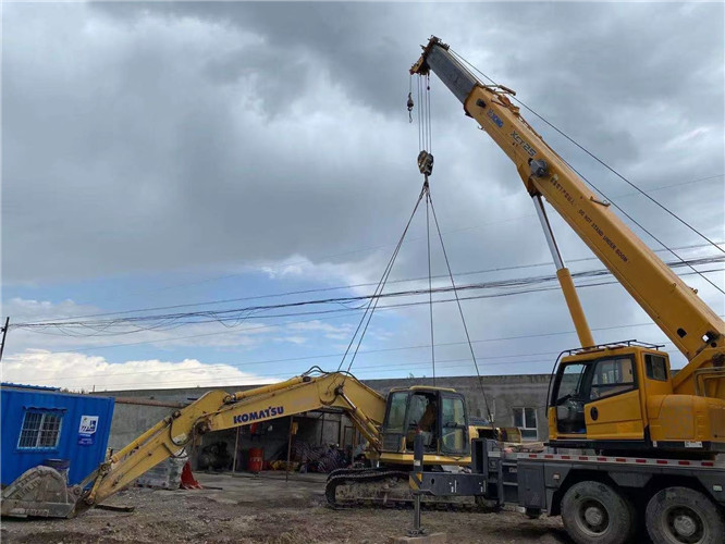 银川市25吨吊车的工作半径是多少？